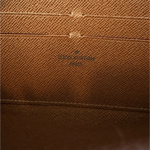Louis Vuitton Zippy Monogram Wallet with Box, Dustbag, and Tags - Picture 7 of 10